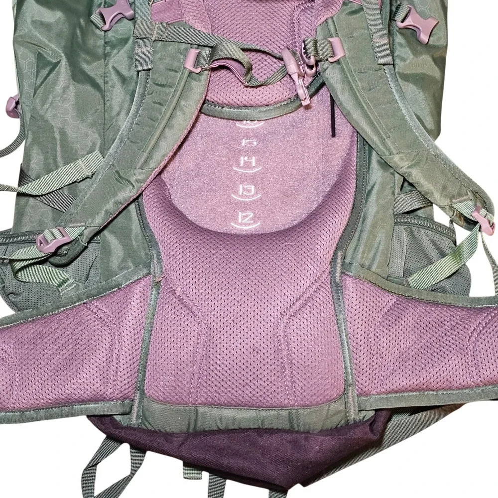 REI Passage 38 Youth Scouting Backpack Green Hiking Camping Hydration Overnight